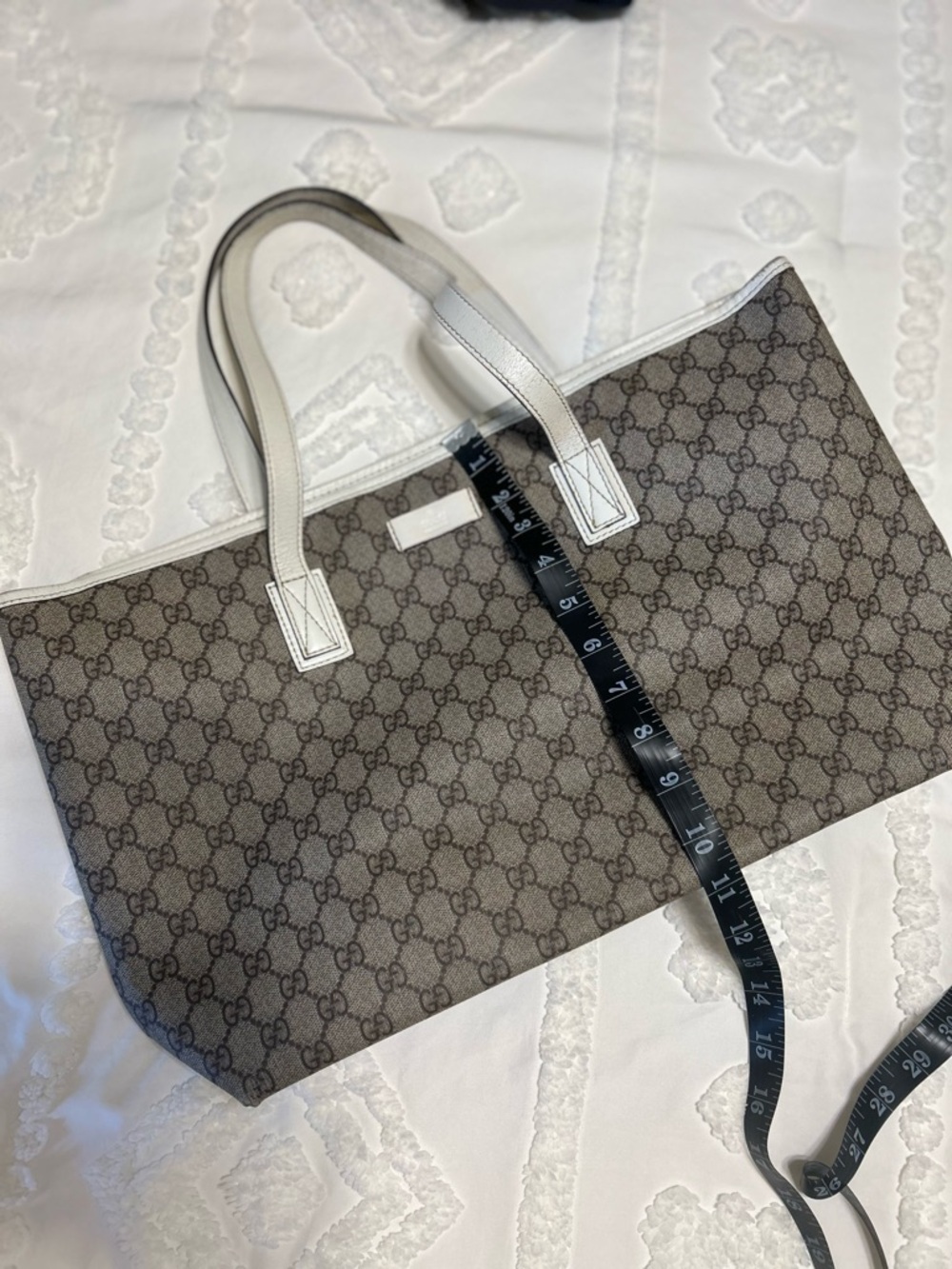 Gucci Beige/Brown GG Supreme Canvas Tote with Cream Handles - Picture 12 of 13